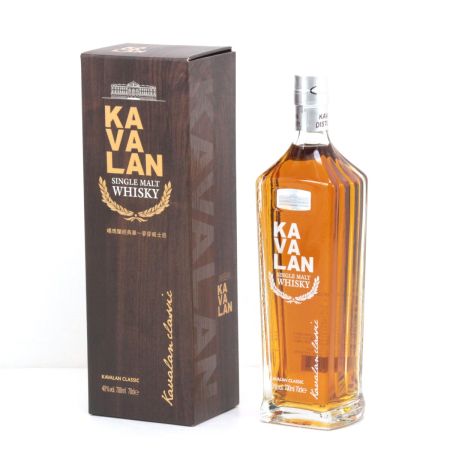  KAVALAN カバラン  シングルモルト ウイスキー CLASSIC 700ml 40度 ギフトBOX付 未開栓