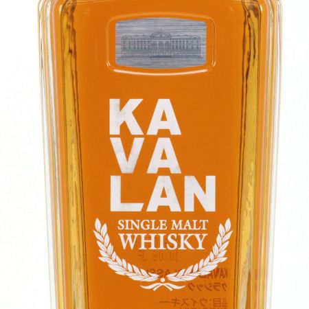  KAVALAN カバラン  シングルモルト ウイスキー CLASSIC 700ml 40度 ギフトBOX付 未開栓