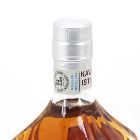  KAVALAN カバラン  シングルモルト ウイスキー CLASSIC 700ml 40度 ギフトBOX付 未開栓