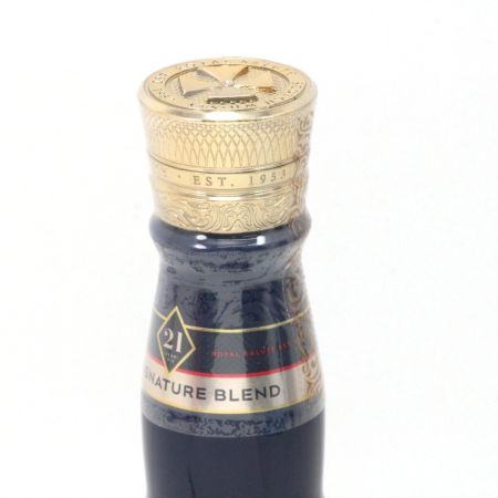  ROYAL SALUTE ロイヤルサルート 21年 シグナチャーブレンド スペシャルエディション 700ml 40度 青陶器 ギフトBOX付 未開栓