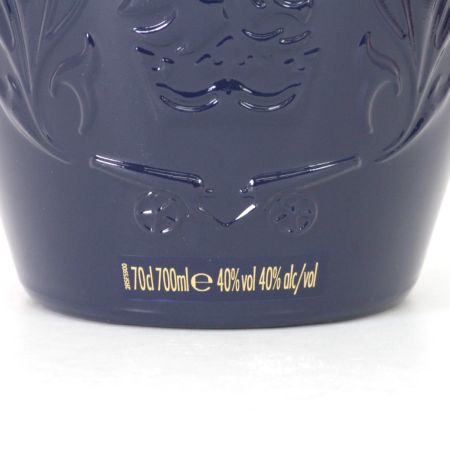  ROYAL SALUTE ロイヤルサルート 21年 シグナチャーブレンド スペシャルエディション 700ml 40度 青陶器 ギフトBOX付 未開栓