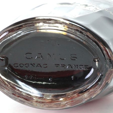  CAMUS カミュ コニャック エクストラ ロングネックボトル 700ml 40度 液漏れ跡あり 未開栓
