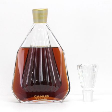  CAMUS カミュ コニャック MARQUISE 700ml 40度 バカラボトル 替栓付 液減りあり 未開栓