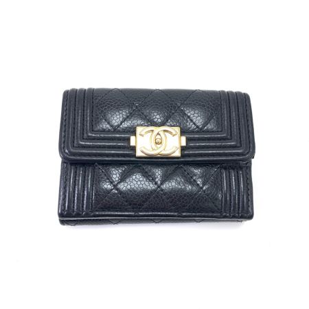  CHANEL シャネル ボーイシャネル スモール フラップ ウォレット コンパクト 三つ折り財布 キャビアスキン 