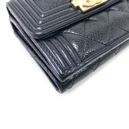  CHANEL シャネル ボーイシャネル スモール フラップ ウォレット コンパクト 三つ折り財布 キャビアスキン 