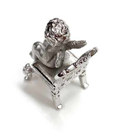   椅子に座る天使 SV11.1g