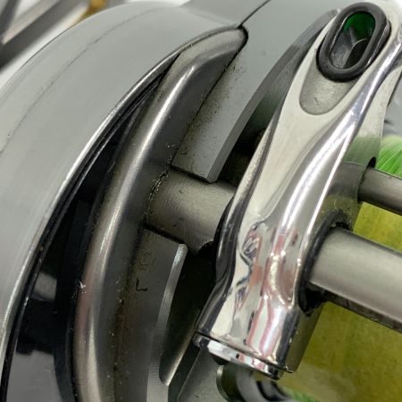  SHIMANO シマノ 釣り用品 リール ベイトリール 箱無 17カルカッタコンクエストBFS HG 03675