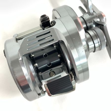  SHIMANO シマノ 釣り用品 リール ベイトリール 20カルカッタコンクエストDC 200HG キズ有 程度B 箱無 04039