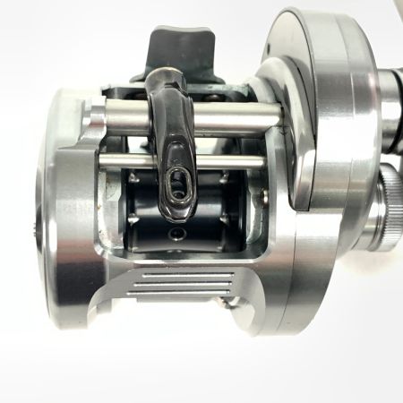  SHIMANO シマノ 釣り用品 リール ベイトリール 20カルカッタコンクエストDC 200HG キズ有 程度B 箱無 04039