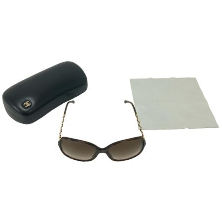  CHANEL シャネル サングラス スクエアシェイプ ケース付 5210-Q-A ブラウン