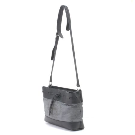  BURBERRY バーバリー ショルダーバッグ 巾着型風 ブラック×グレー