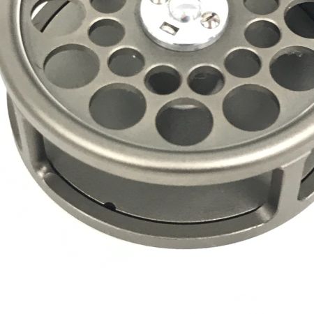  kiraku FellowsLarge Trout 釣り用品 リール フライリール