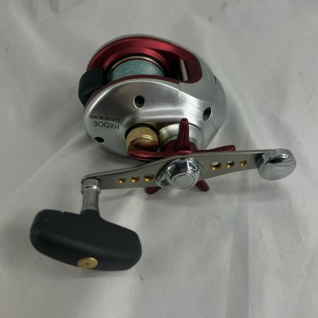 SHIMANO シマノ ベイトリール SHIMANO シマノ バイオクラフト 300XH  02243 右ハンドル 02243