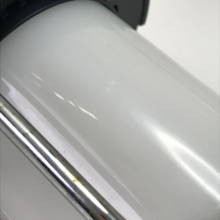  MAKITA マキタ ランタン付ラジオ 本体のみ MR008G