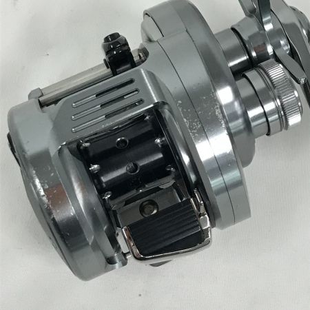  SHIMANO シマノ 19カルカッタコンクエストDC 200 キズ有 釣り用品 リール ベイトリール 03978