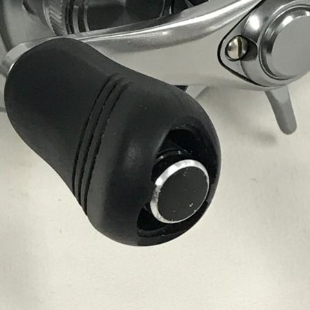  SHIMANO シマノ 19カルカッタコンクエストDC 200 キズ有 釣り用品 リール ベイトリール 03978