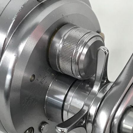  SHIMANO シマノ 11カルカッタコンクエスト 51DC 程度B 箱付 傷汚れ有 釣り用品 リール ベイトリール 02702