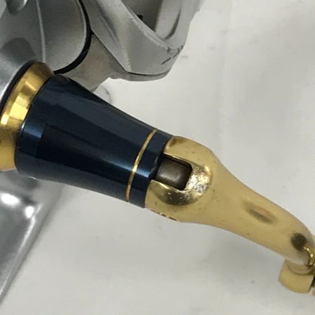  SHIMANO シマノ 18ストラディックSW 4000XG 傷汚れ有 釣り用品 リール スピニングリール 03895
