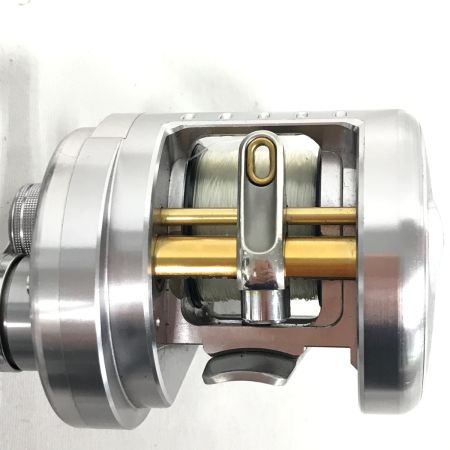  SHIMANO シマノ 11カルカッタコンクエスト50DC 釣り用品 リール ベイトリール 02701