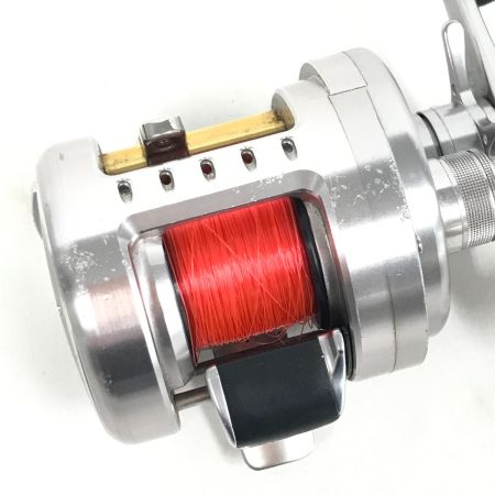  SHIMANO シマノ 11カルカッタコンクエスト50DC 釣り用品 リール ベイトリール 02701
