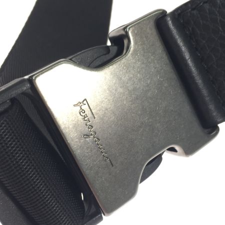  Salvatore Ferragamo サルヴァトーレフェラガモ ウエストバッグ GG-24A128 ブラック