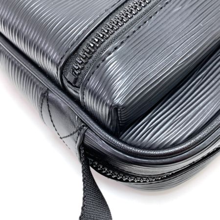  Vivienne Westwood ヴィヴィアン・ウエストウッド ショルダーバッグ ブラック