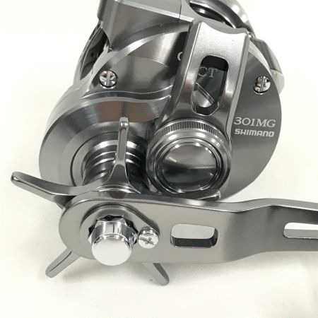  SHIMANO シマノ ベイトリール 046703 24オシアコンクエストCT 300HG 箱付き 046703