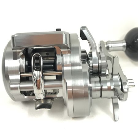  SHIMANO シマノ ベイトリール 046703 24オシアコンクエストCT 300HG 箱付き 046703