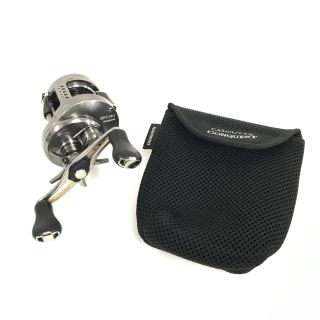 SHIMANO シマノ ベイトリール 17カルカッタコンクエストBFS ケース付