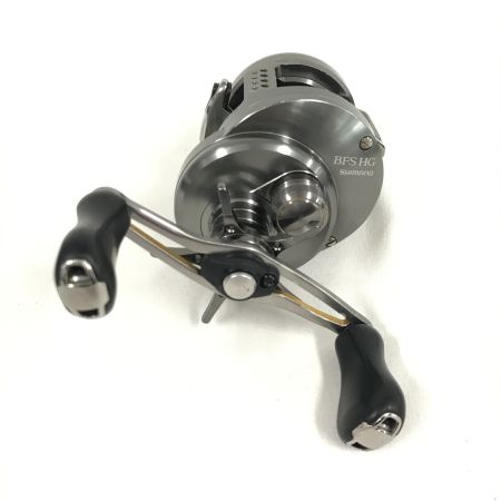  SHIMANO シマノ ベイトリール 17カルカッタコンクエストBFS ケース付 03676