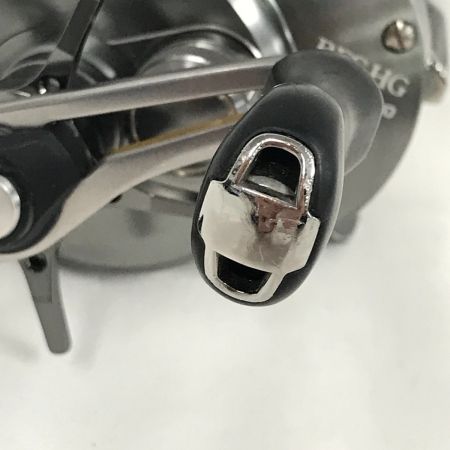  SHIMANO シマノ ベイトリール 17カルカッタコンクエストBFS ケース付 03676