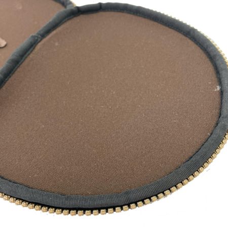   pokemon ポケモンセンターニューヨーク ポーチ ピカチュウ