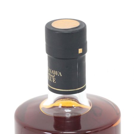 【北海道内限定発送】 久米仙酒造 沖縄アイランドブルー RICE WHISKY カスクストレングス 700ml 59度 ギフトBOX付 未開栓