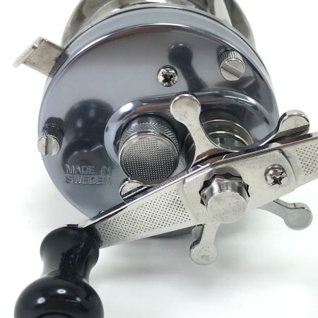  ABU ベイトリール アンバサダー5500CSロケットブルーグレイ