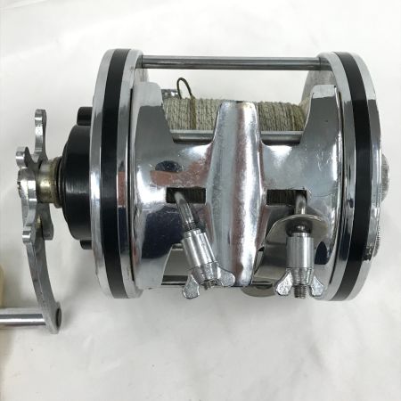 DAIWA ダイワ 両軸リール シーライン800 キズ・サビ有