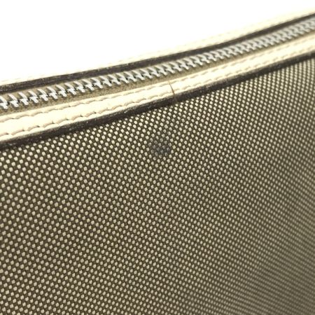  PRADA プラダ セミショルダーバッグ ロゴジャガード アイボリー