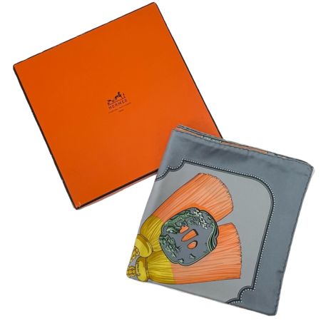  HERMES エルメス シルクスカーフ カレ90 TSUBAS グレー