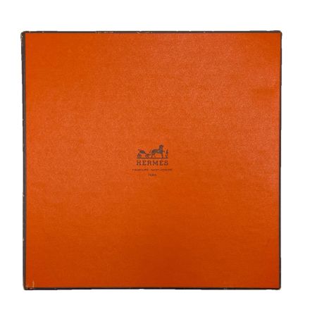  HERMES エルメス シルクスカーフ カレ90 TSUBAS グレー