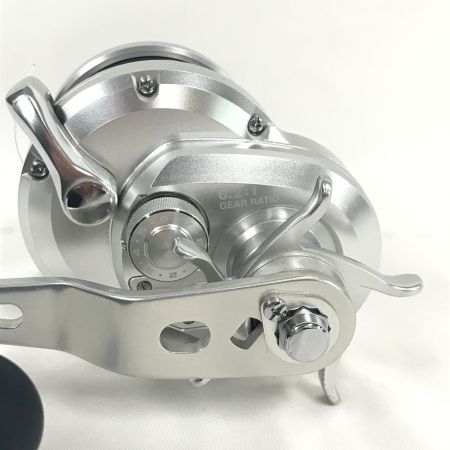  SHIMANO シマノ ベイトリール 11オシアジガー2000NRHG 02762