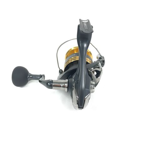  SHIMANO シマノ スピニングリール 22サハラC5000XG 箱付 044600