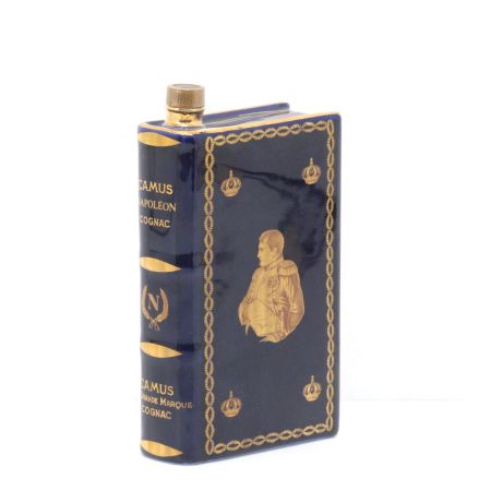  CAMUS カミュ  コニャック ナポレオン ブック 700ml 40度 ケース付 未開栓