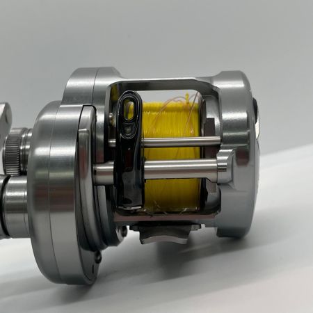  SHIMANO シマノ ベイトリール 20カルカッタコンクエストDC 200HG 04039