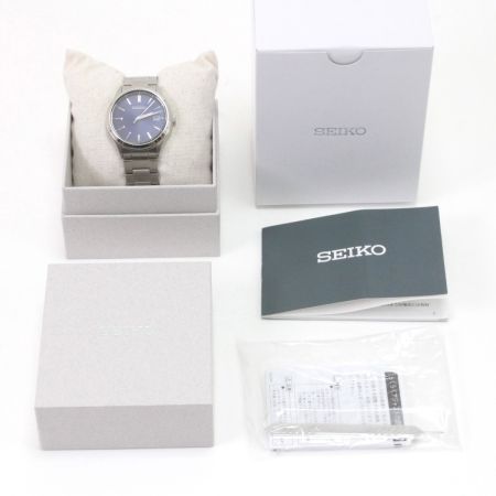 SEIKO セイコー 腕時計  ソーラー充電ステンレススチール ネイビー V157-0DR0