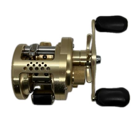 SHIMANO シマノ ベイトリール カルカッタコンクエスト200  RH440