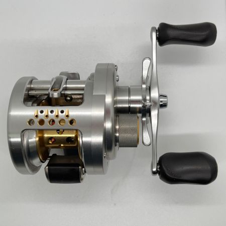 SHIMANO シマノ ベイトリール 03カルカッタコンクエスト 200DC  RH460