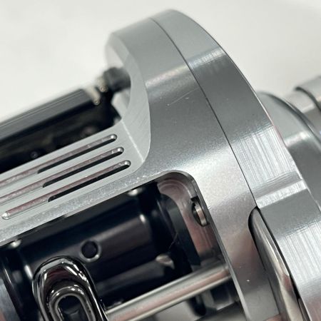SHIMANO シマノ ベイトリール 20カルカッタコンクエストDC 101 04084