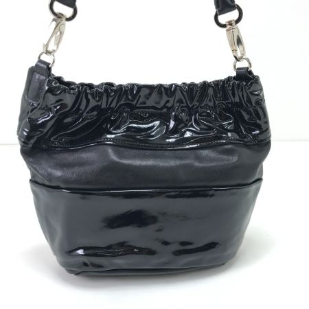 Salvatore Ferragamo サルヴァトーレフェラガモ ハンドバッグ ヴァラ ブラック