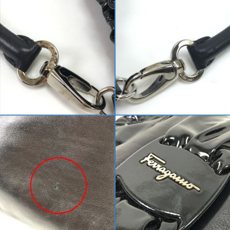 Salvatore Ferragamo サルヴァトーレフェラガモ ハンドバッグ ヴァラ ブラック