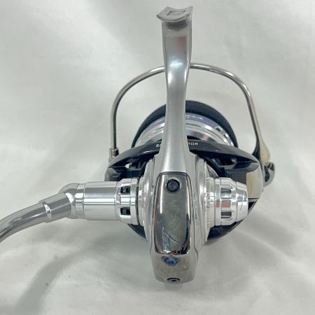 DAIWA ダイワ スピニングリール 10ソルティガ 5000 ケース付 059507