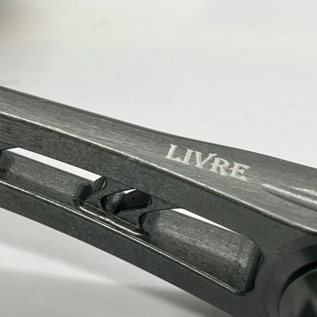 LIVRE ハンドル